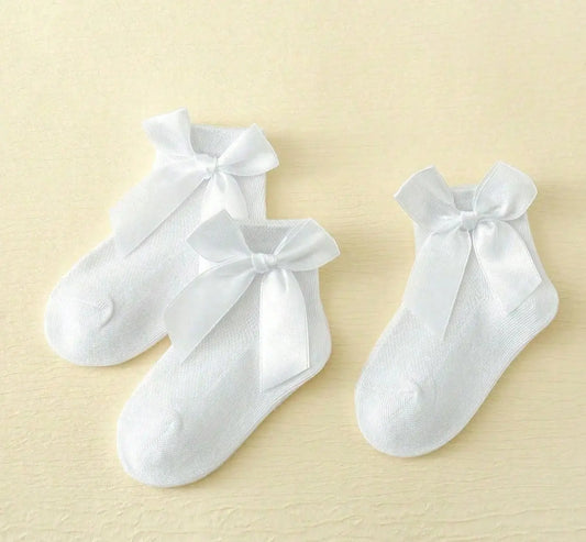3 Pairs of Baby Girls Sockings with Bows, Breathable and Sweat-Absorbent Socks for Kids, Suitable for Wearing All Year Round