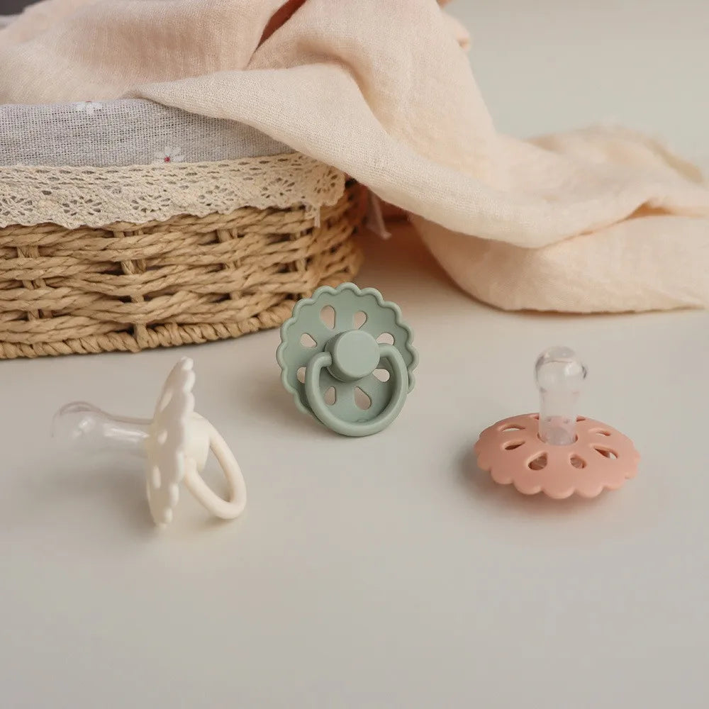 New flower shaped natural latex baby soft pacifier, food grade liquid silicone, newborn baby pacifier, teething gel