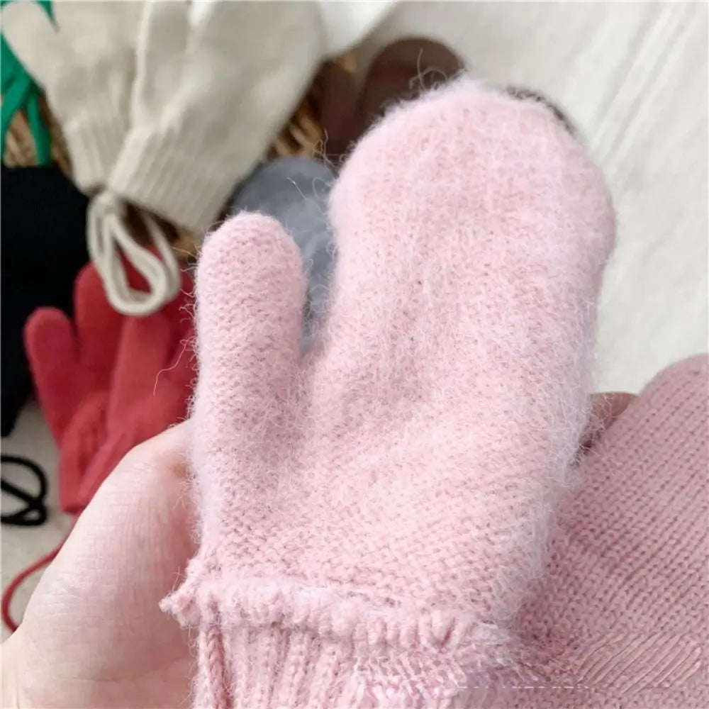 Winter Mittens Children Full Finger Gloves Warm Baby Gloves for 1-3Y Kids Hanging Neck Warm Gloves Newborn Baby Accessories