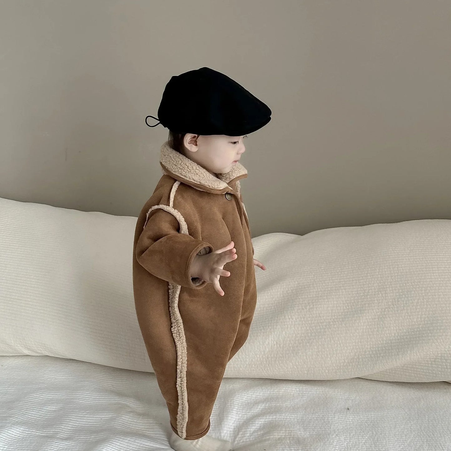 Baby boys and girls fashion Winter Reversible Lamb wool bodysuits 0-3 years infants warm thick jumpsuits