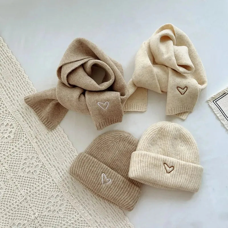 Solid Color Kids Knitted Hat Scarf Love Heart Embroidery Autumn Winter Warm Baby Beanie Outdoor Anti-cold Boys Girls Cap Scarves