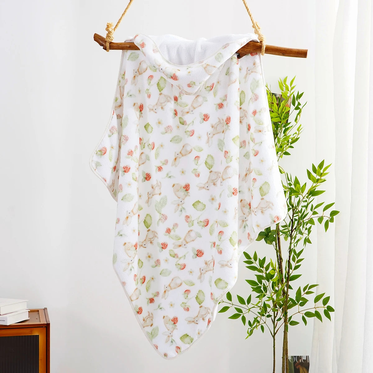 80c×80CM Thick Baby Coral Fleece Blanket Absorbent Bath Towel Warm Newborn Swaddle Wrap Quilt Bedding Stroller Cover