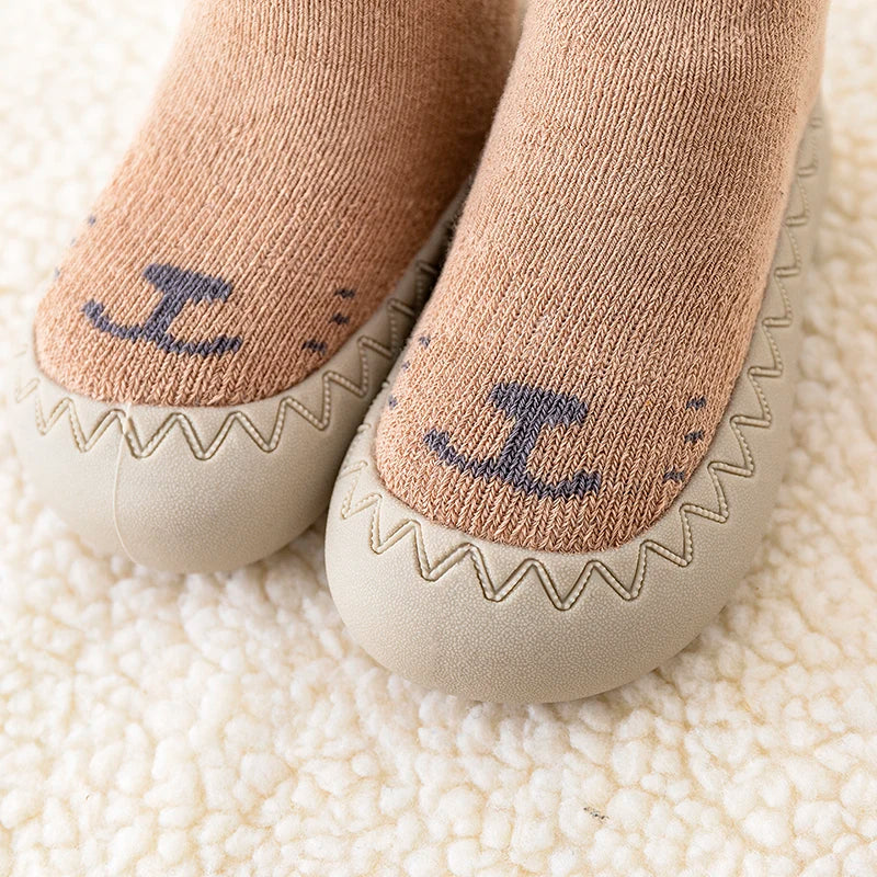2023 Autumn Winter Baby Warm Cushion Sock Shoes Rubber Sole Cute Cartoon Lightweight Floor Shoes Toddler First Walker Sneakers