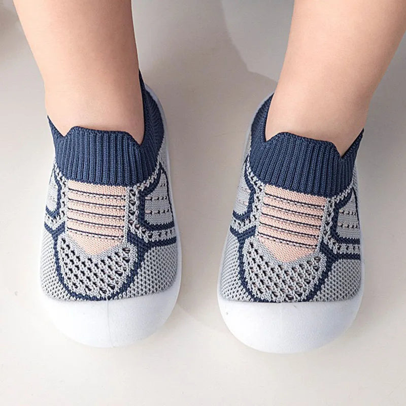 1 Pair of Cute Soft-Soled Non-Slip Shoes and Socks for All Seasons, Suitable for Daily Casual Wear for Male and Female Babies