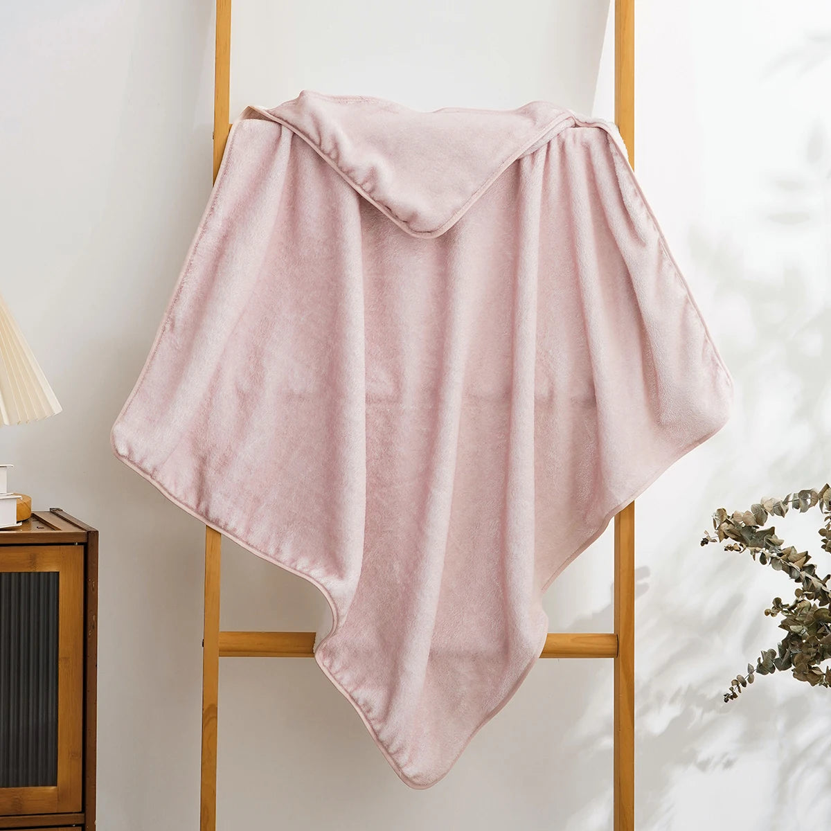 Soft Coral Fleece Blanket for Baby Absorbent Bath Towel Warm Infant Quilt Thick Newborn Swaddle Wrap Blanket Stroller Cover