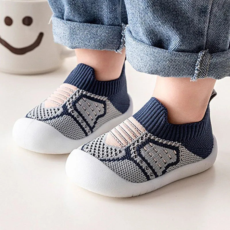 1 Pair of Cute Soft-Soled Non-Slip Shoes and Socks for All Seasons, Suitable for Daily Casual Wear for Male and Female Babies